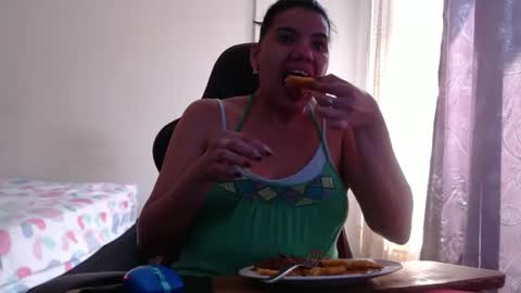 Snapshot of ariannaloovel chatting on 29, 9, 2025 ariannaloovel online show from 29, 9, 2025