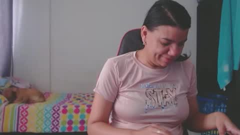 ariannaloovel online show from 25, 2, 2026