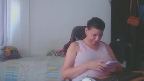 ariannaloovel online show from 22, 4, 2026