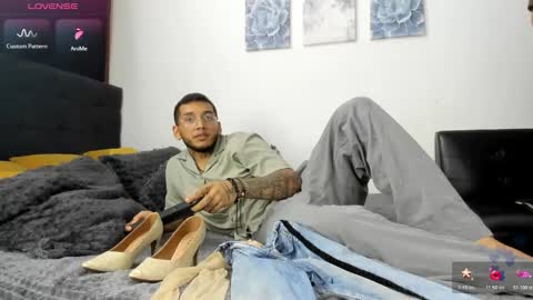 ariannawil online show from 18, 12, 2025