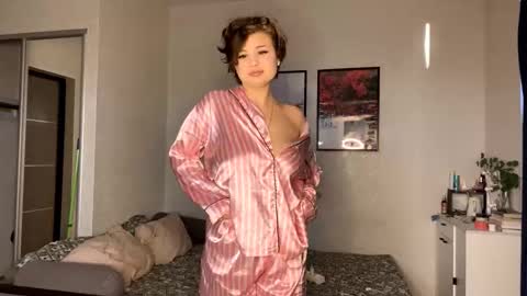 Snapshot of aricacolgrove chatting on 29, 10, 2025 La online show from 29, 10, 2025