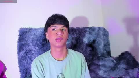 Snapshot of ariel_adan chatting on 4, 1, 2025 ariel_adan online show from 4, 1, 2025