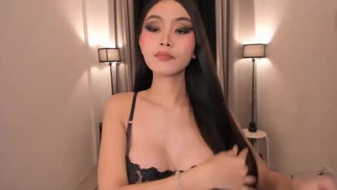 MIRA GREYSON online show from 21, 4, 2026