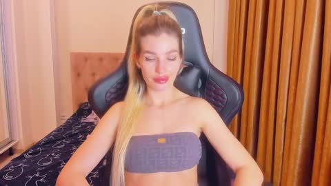 AriellaBlonde online show from 20, 1, 2025
