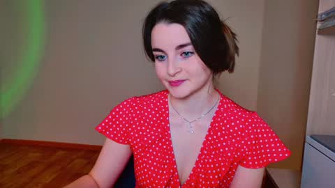 arielstonks_lovee online show from 28, 1, 2025