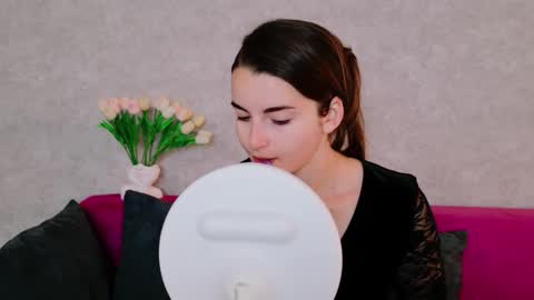 arielstonks_lovee online show from 11, 9, 2025