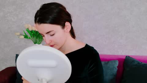 arielstonks_lovee online show from 6, 10, 2025