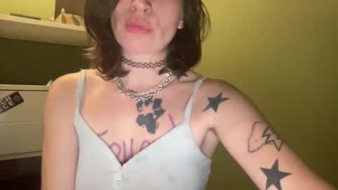 ariel  colin when hes here online show from 9, 1, 2026