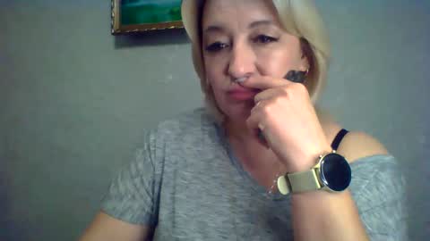 ArielXLoveresss online show from 4, 10, 2025