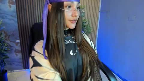 Arigy  Everyday From 1430 to 2130 Col Time online show from 30, 9, 2025