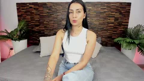 Snapshot of ariiaa_1 chatting on 12, 7, 2026 ARIANNA online show from 12, 7, 2026