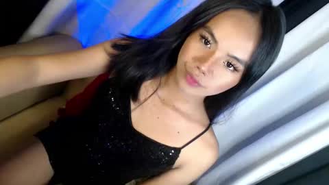 Snapshot of arilovesu chatting on 21, 11, 2025 hi follow me its ARI online show from 21, 11, 2025