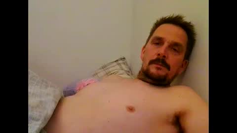 Snapshot of ariparikrigsmann chatting on 2, 1, 2025 ariparikrigsmann online show from 2, 1, 2025