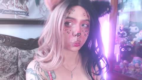 Snapshot of ariyokai chatting on 19, 10, 2025 ariyokai online show from 19, 10, 2025