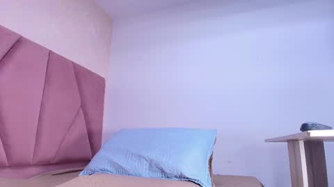 Snapshot of arleth_1 chatting on 8, 3, 2025 Arleth online show from 8, 3, 2025