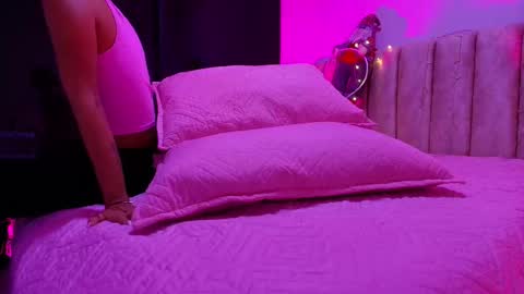 Snapshot of arleth_1 chatting on 5, 12, 2025 Arleth online show from 5, 12, 2025