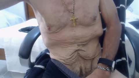 Snapshot of armaduradeacero chatting on 25, 1, 2025 armaduradeacero online show from 25, 1, 2025