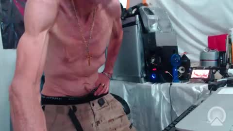 Snapshot of armaduradeacero chatting on 26, 9, 2025 armaduradeacero online show from 26, 9, 2025