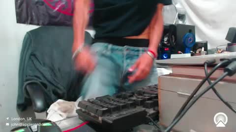 Snapshot of armaduradeacero chatting on 13, 10, 2025 armaduradeacero online show from 13, 10, 2025