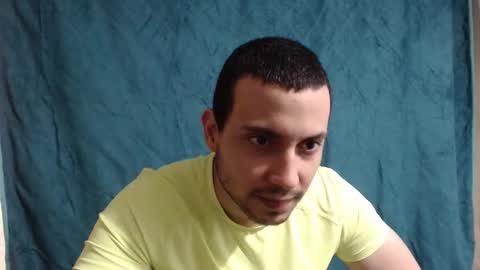 Snapshot of armando_2002 chatting on 20, 12, 2025 ARMANDO online show from 20, 12, 2025