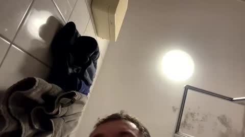 Snapshot of armyskater32 chatting on 31, 10, 2025 armyskater32 online show from 31, 10, 2025