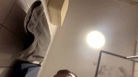 Snapshot of armyskater32 chatting on 22, 11, 2025 armyskater32 online show from 22, 11, 2025