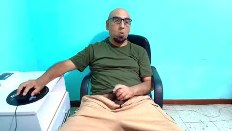 arnelux72 online show from 17, 11, 2025