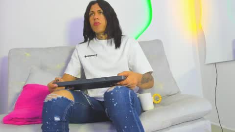 Snapshot of arohomlester_ chatting on 30, 4, 2026 ARON online show from 30, 4, 2026