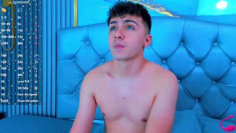 Snapshot of aron__cooper chatting on 27, 12, 2024 aron__cooper online show from 27, 12, 2024