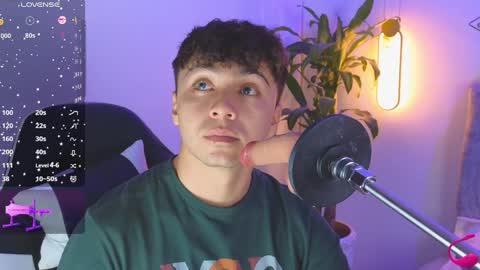 Snapshot of aron__cooper chatting on 8, 2, 2025 aron__cooper online show from 8, 2, 2025