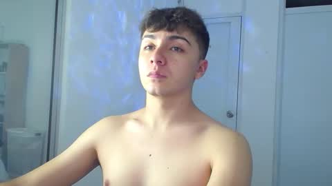 Snapshot of aron__cooper chatting on 7, 3, 2025 aron__cooper online show from 7, 3, 2025