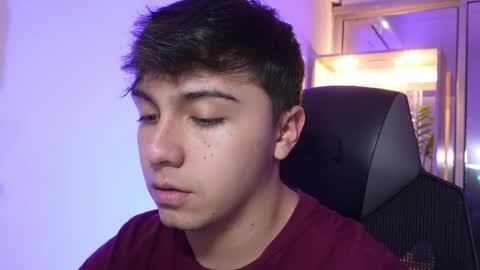 Snapshot of aron__cooper chatting on 18, 11, 2025 aron__cooper online show from 18, 11, 2025