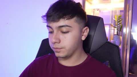 Snapshot of aron__cooper chatting on 1, 12, 2025 aron__cooper online show from 1, 12, 2025