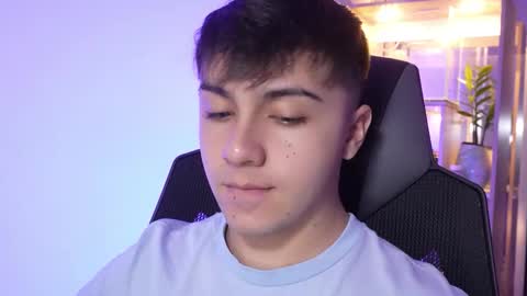 Snapshot of aron__cooper chatting on 1, 12, 2025 aron__cooper online show from 1, 12, 2025