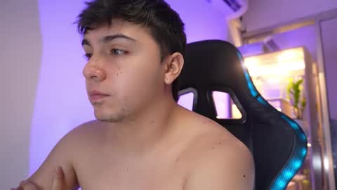 aron__cooper online show from 16, 3, 2026