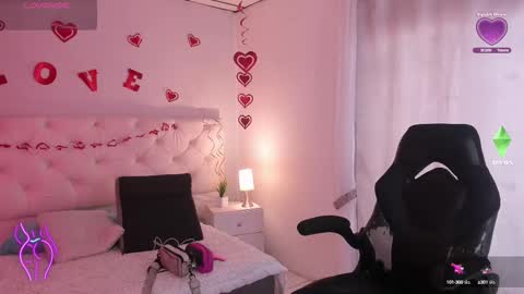 Aron cruz  online show from 13, 2, 2025