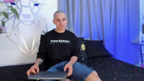 Aron Santoro online show from 15, 1, 2025