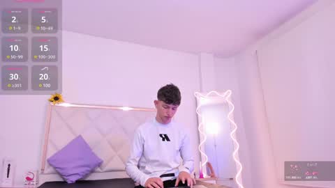 Snapshot of aron_tay chatting on 27, 12, 2024  your aron  online show from 27, 12, 2024