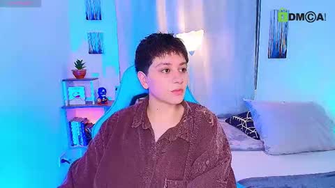 Snapshot of arontroy_wi chatting on 11, 10, 2025 noah and ivy online show from 11, 10, 2025