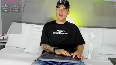 Snapshot of aroon_fit chatting on 19, 2, 2026 AROON HOT online show from 19, 2, 2026