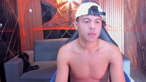 Snapshot of aroon_sexx21 chatting on 30, 10, 2025 Aroon online show from 30, 10, 2025