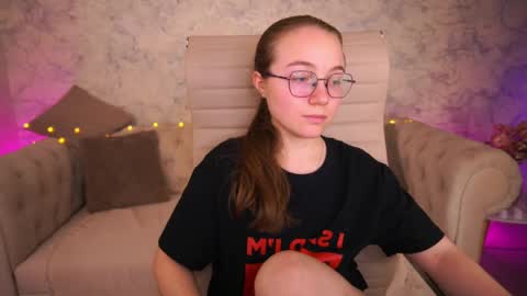 arrinawair online show from 3, 6, 2026