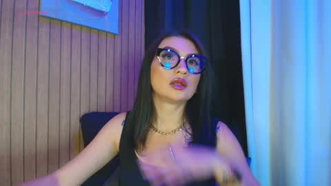 Snapshot of arrkabella chatting on 4, 11, 2025 online show from 4, 11, 2025