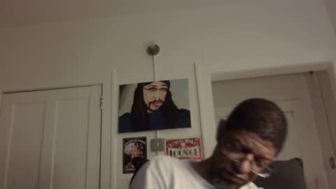 Snapshot of arteblazze chatting on 27, 1, 2025 Arteblazze not daddy boy bitch or nigga online show from 27, 1, 2025