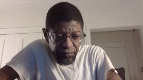 Snapshot of arteblazze chatting on 1, 2, 2025 Arteblazze not daddy boy bitch or nigga online show from 1, 2, 2025
