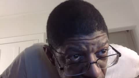 Snapshot of arteblazze chatting on 3, 2, 2025 Arteblazze not daddy boy bitch or nigga online show from 3, 2, 2025