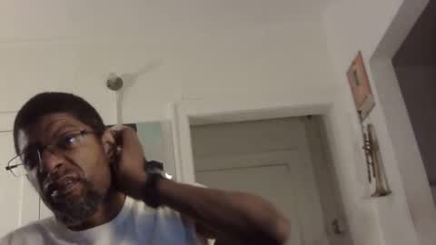 Snapshot of arteblazze chatting on 7, 2, 2025 Arteblazze not daddy boy bitch or nigga online show from 7, 2, 2025