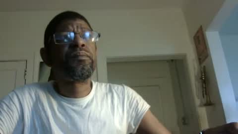 Snapshot of arteblazze chatting on 8, 2, 2025 Arteblazze not daddy boy bitch or nigga online show from 8, 2, 2025