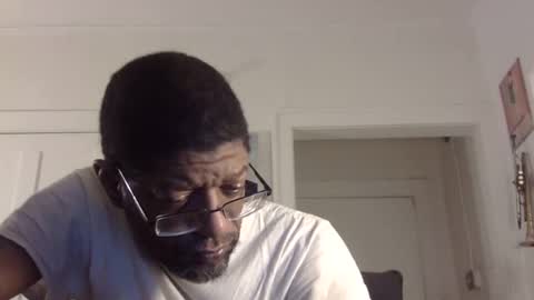 Snapshot of arteblazze chatting on 10, 2, 2025 Arteblazze not daddy boy bitch or nigga online show from 10, 2, 2025