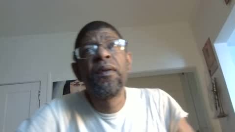 Snapshot of arteblazze chatting on 18, 2, 2025 Arteblazze not daddy boy bitch or nigga online show from 18, 2, 2025
